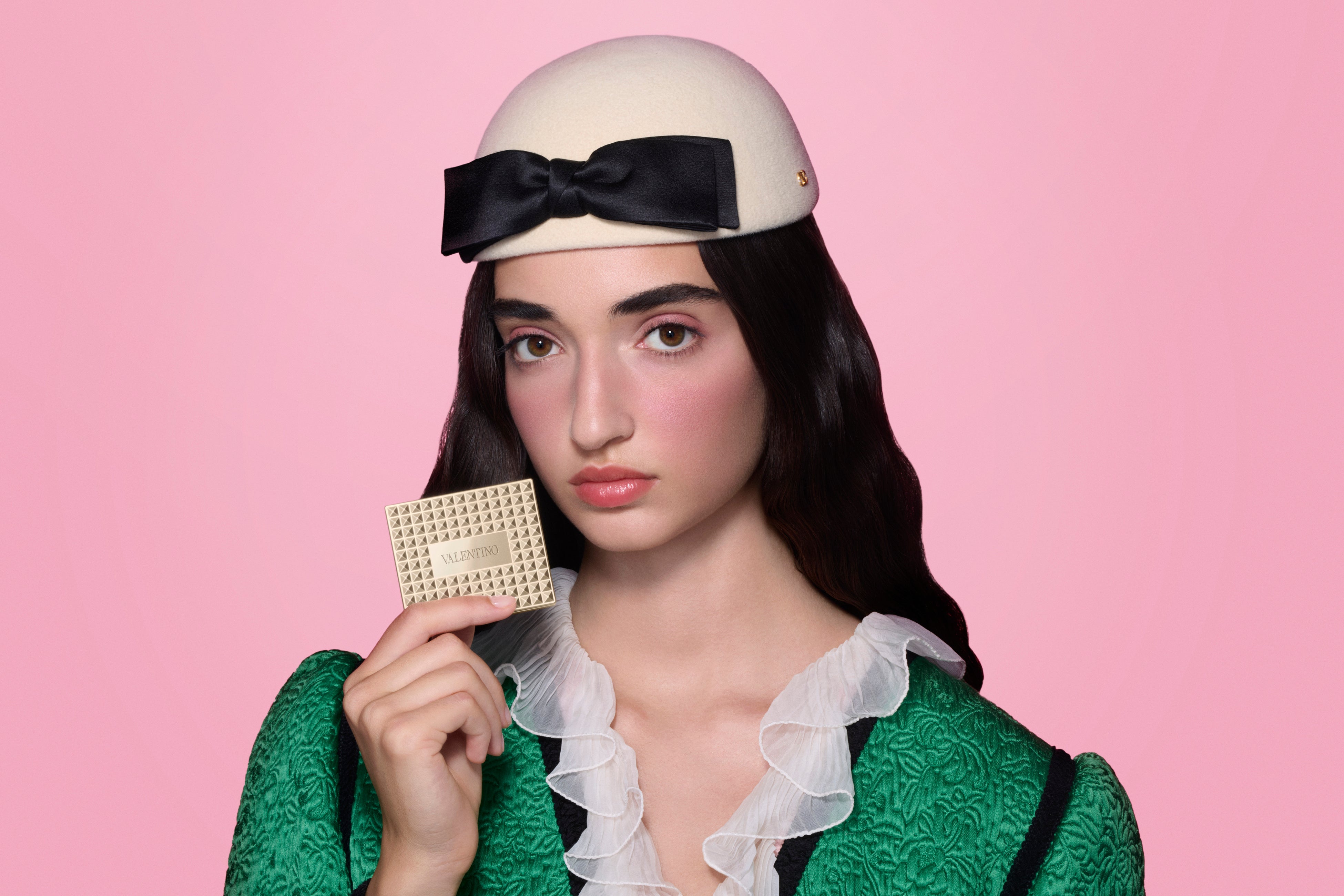 ヴァレンティノビューティの新たなチーク＆アイシャドウが登場 新作