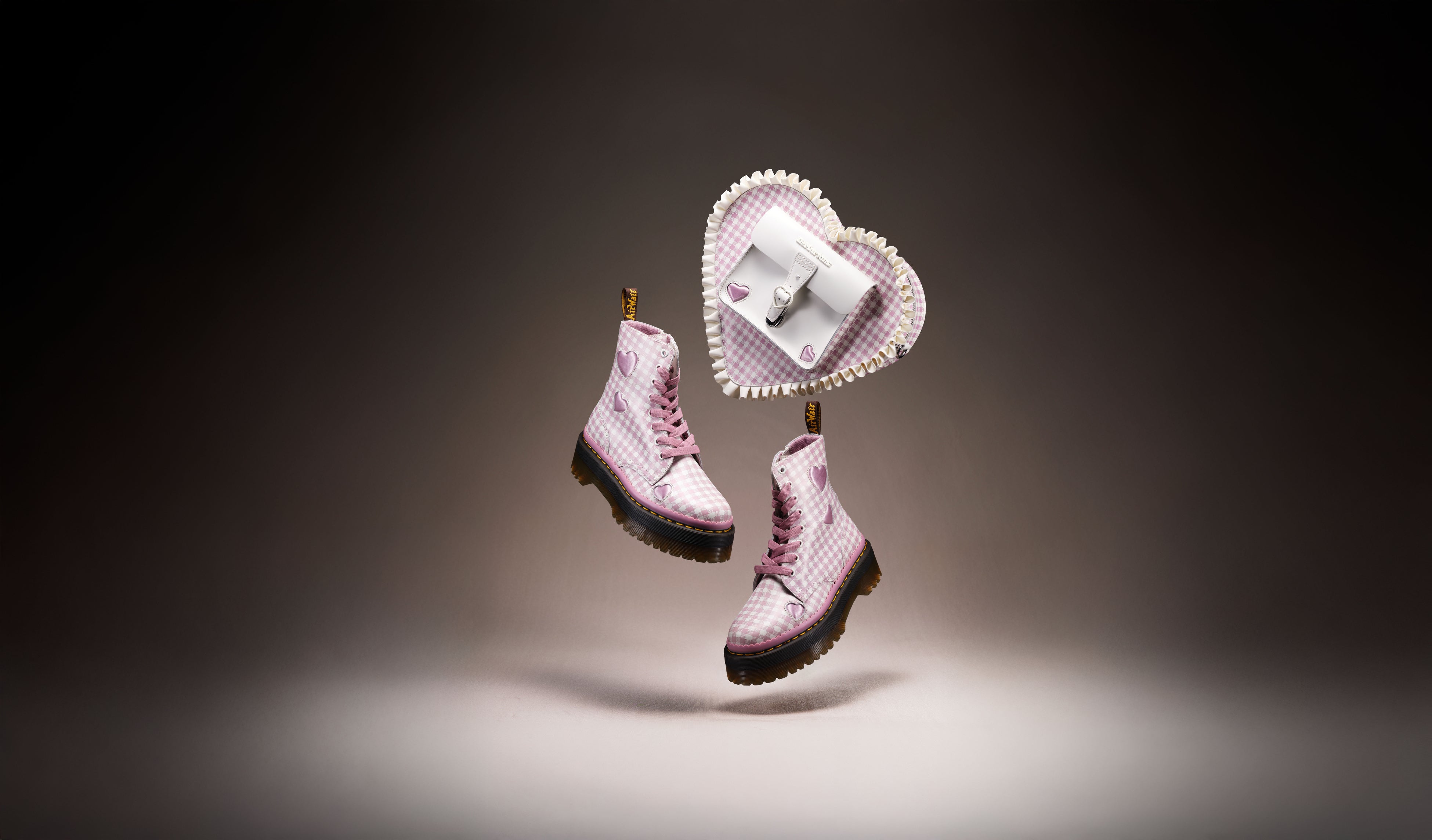 美品】Dr. Martens バレンタイン厚底 フォンダンピンクUK5 ドクター