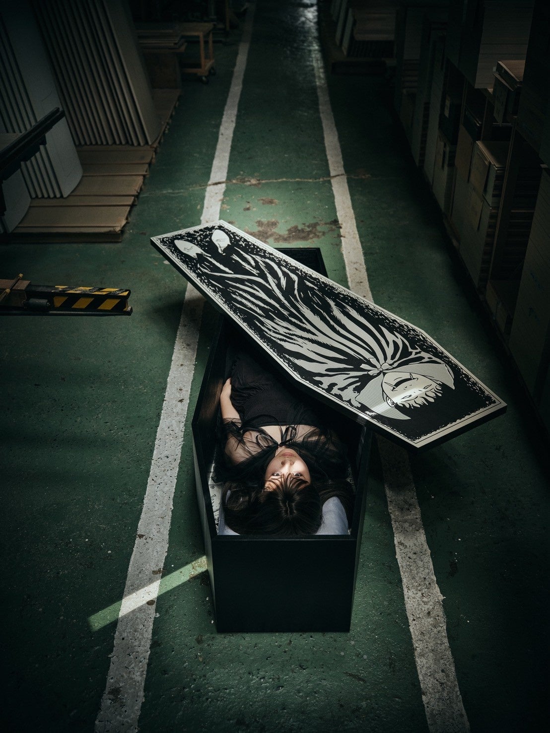 GRAVE TOKYO、ホラー漫画の巨匠・伊藤潤二氏とのコラボレーション棺