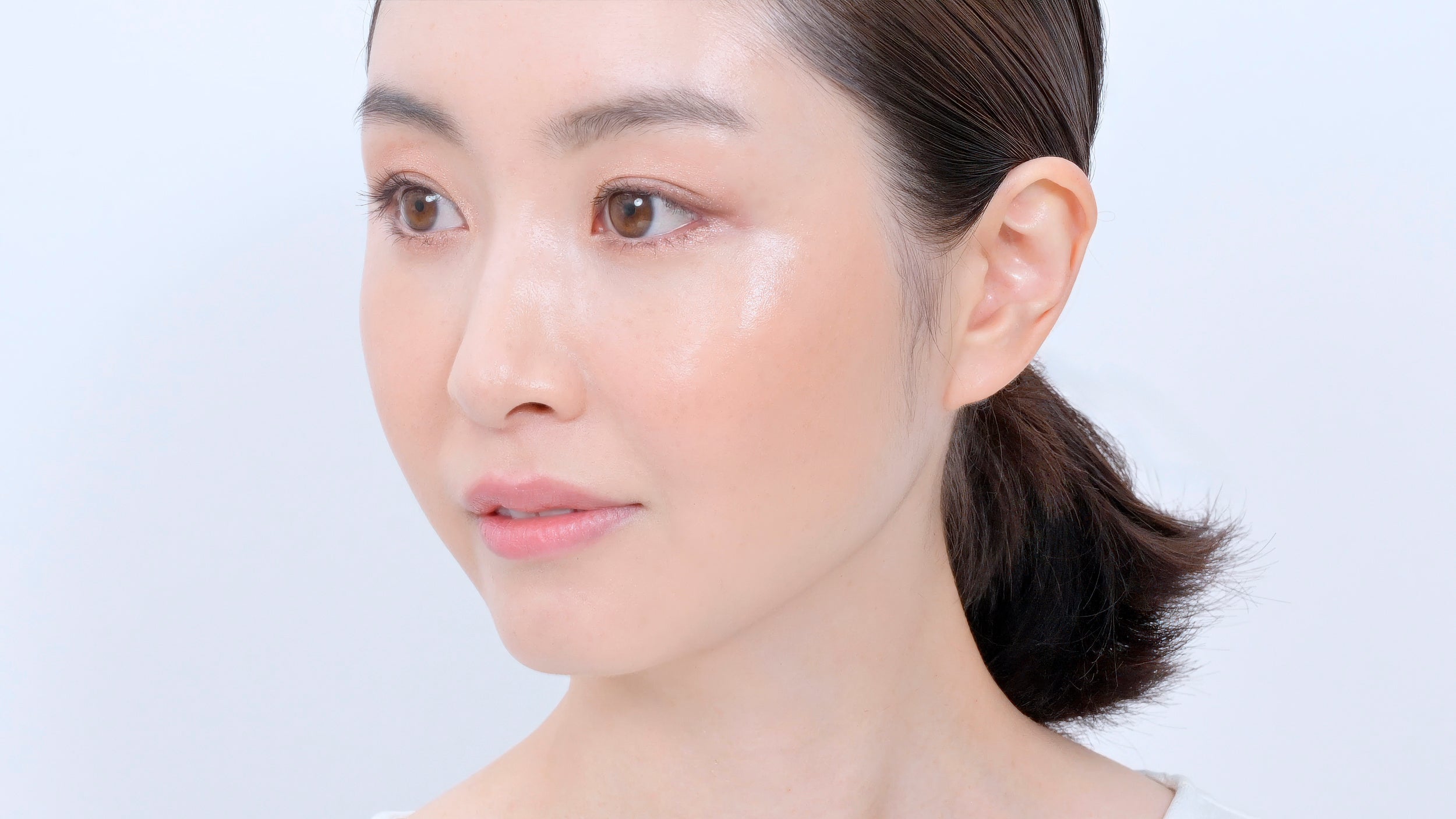 再入荷分も完売！大人気のカモフラージュ コンシーラーチークが人気の