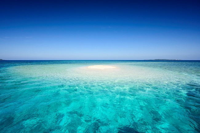 Z シリーズ 企画展 三好和義写真展「日本の楽園島」を開催 | 株式会社