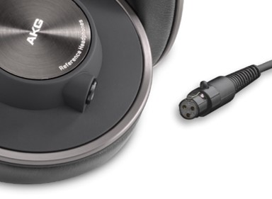 音の緻密さと躍動感を兼ね備えた「K550」が、着脱式ケーブルを採用