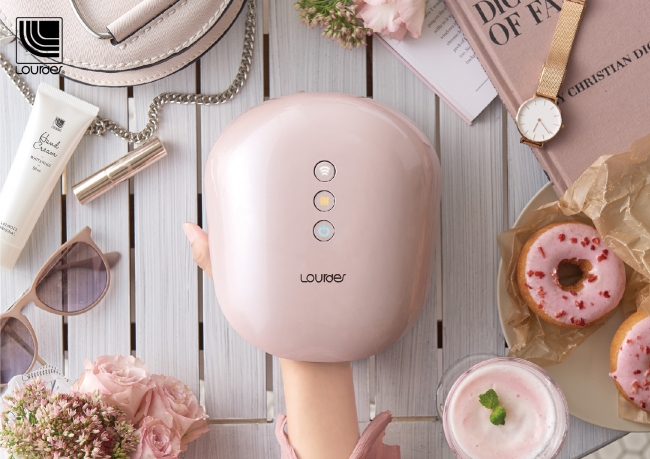 10万台を突破したハンドマッサージャーの最新版「ルルド ハンドケア