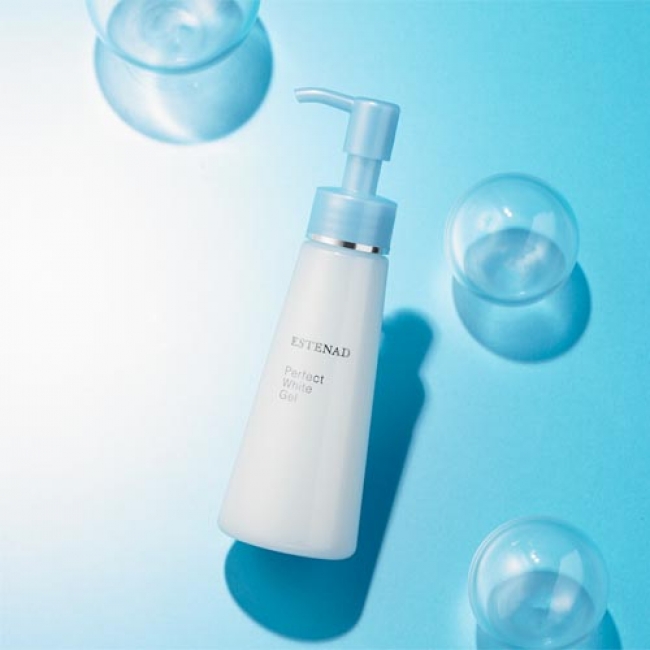 ライザップグループ子会社 健康コーポレーションより、「エステナード