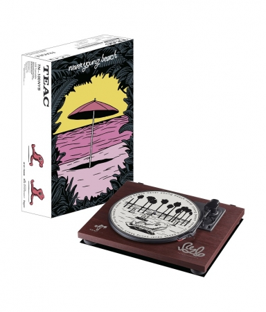 never young beach × TEAC、オリジナルアナログターンテーブルをWIZYで