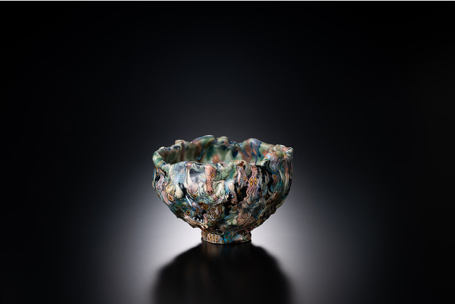 おどろおどろしさとかわいらしさの絡み合う複雑怪奇な陶芸展『由良