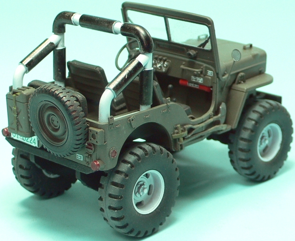 三菱ジープJ4A（ウイリスCJ3B）