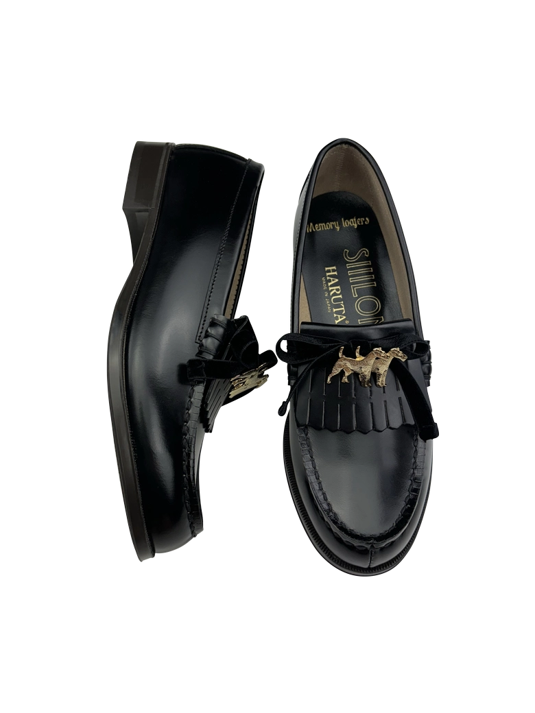 SIIILON × HARUTAのコラボレーションローファーが発売 │ QUI