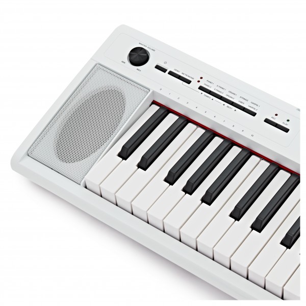 Yamaha Piaggero NP12 Portable Digital Piano, White na Gear4Music.com