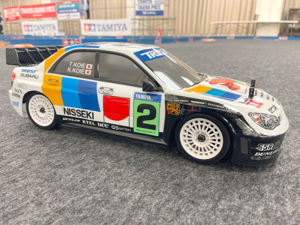 日石TRUSTカラーのタミヤ スバル インプレッサ WRC モンテカルロ '07