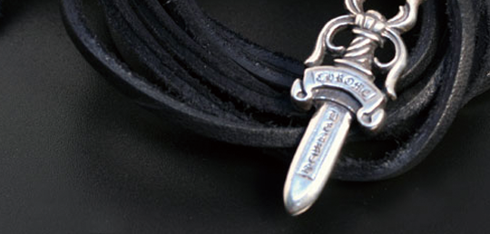 クロムハーツのシルバーアクセサリーに合う革紐とは｜クロムハーツ買取