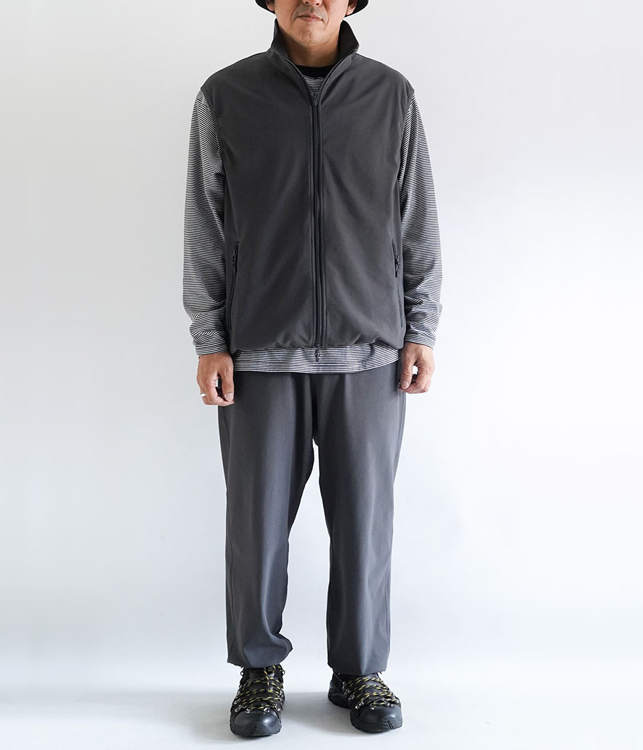 DAIWA PIER39 TECH FLEX JERSEY STAND COLLAR VEST [CHARCOAL] - Fresh