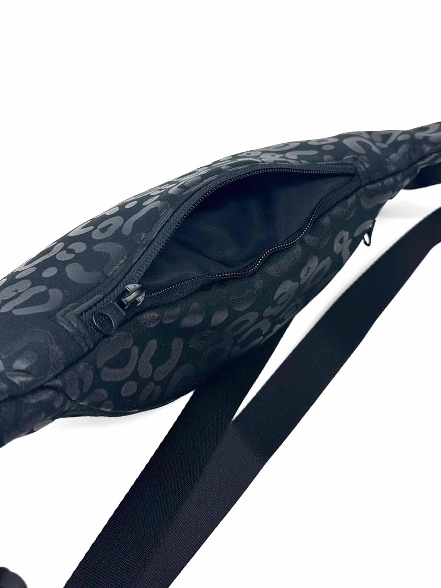 Radblue ネオプレーンウエストポーチ【Leopard】