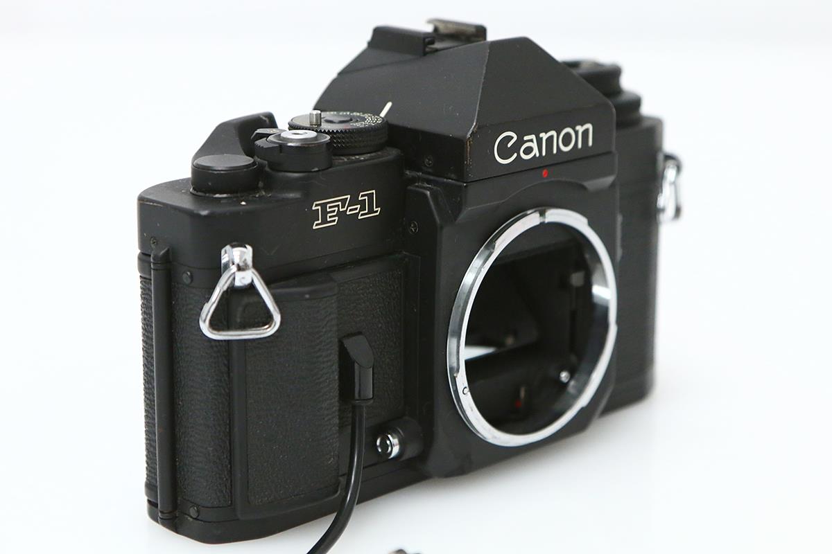 CANON キャノンニューF1モータードライブつきレンズ4本 NEW F-1 + AE