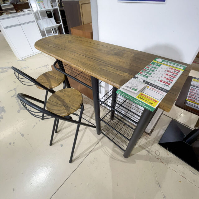 ｶｳﾝﾀｰﾃｰﾌﾞﾙ – 沖縄の家具・家電・健康器具・インテリア用品などの中古