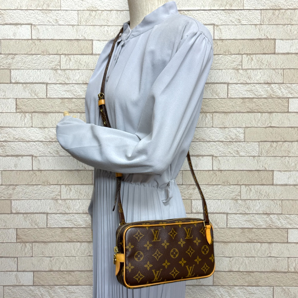 LOUIS VUITTON ルイヴィトン ポシェット・マルリーバンドリエール