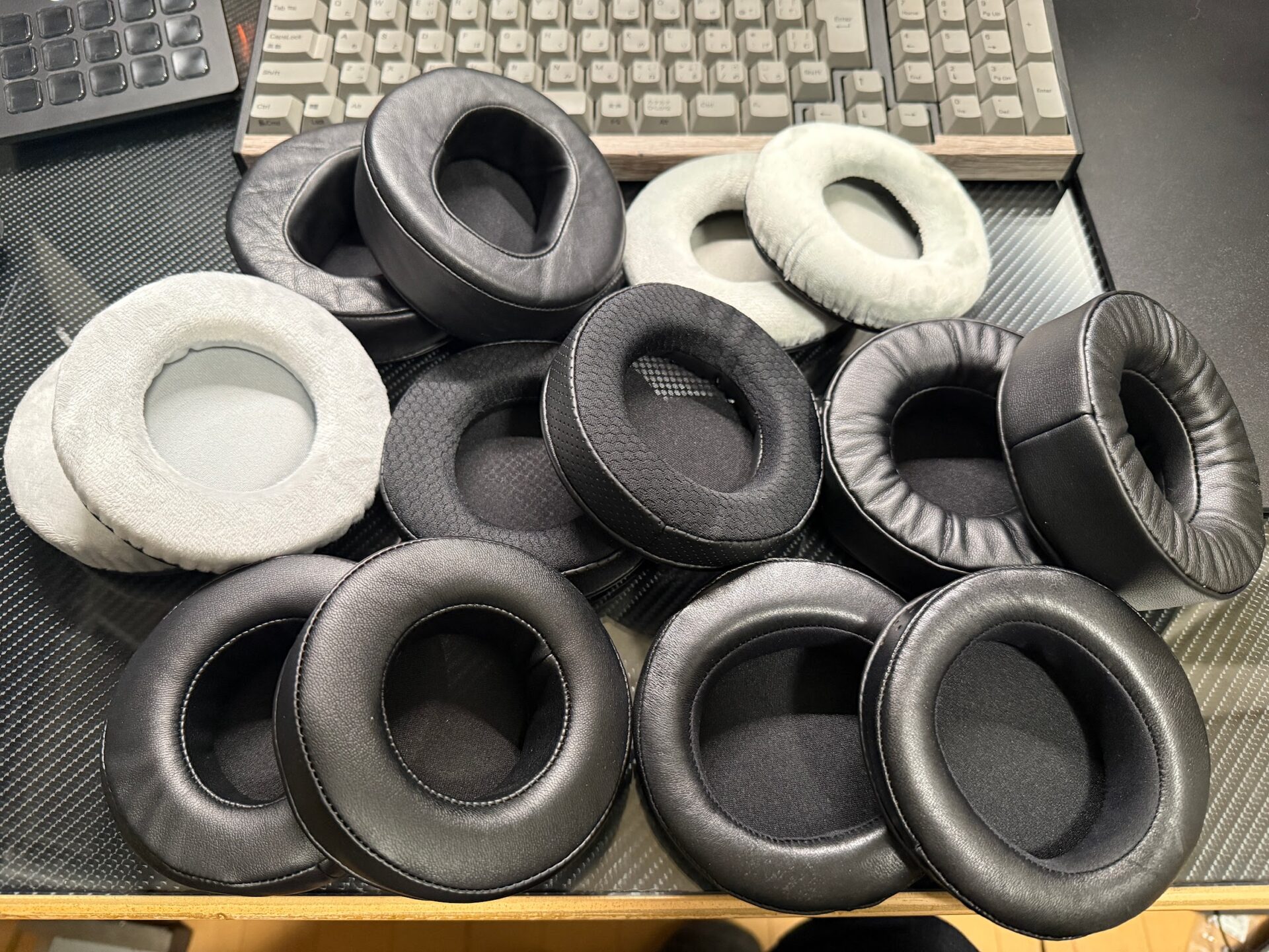 MoonDrop Cosmoのイヤーパッド7種をいろいろ交換して聴き比べてみた