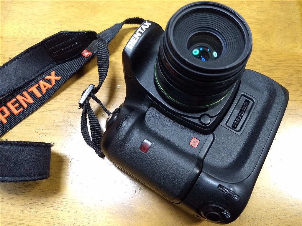 価格.com - 『縦位置バッテリーグリップを装着したときのデザインが