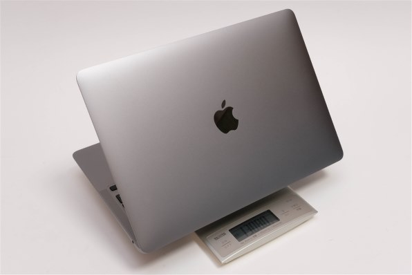 Apple MacBook Air Retinaディスプレイ 13.3 MGNA3J/A [シルバー] 価格