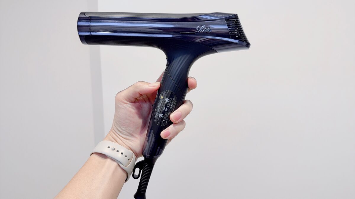 WとSの違い】リファ新作ドライヤースマートダブルとS+を比較！選び方を