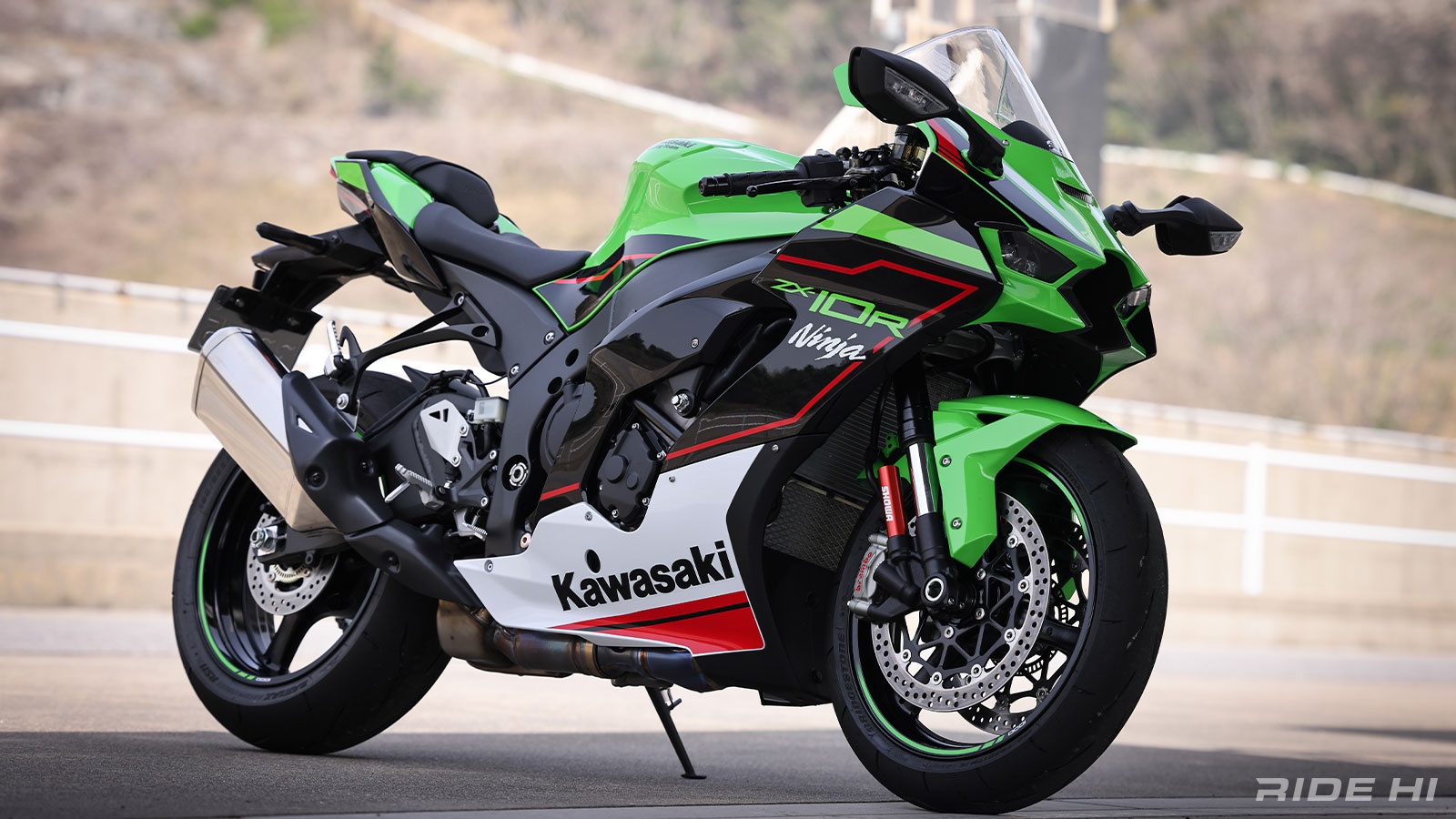 カワサキ ZX-10R/RR 試乗記】SBKチャンピオンマシンを駆る悦び！ その