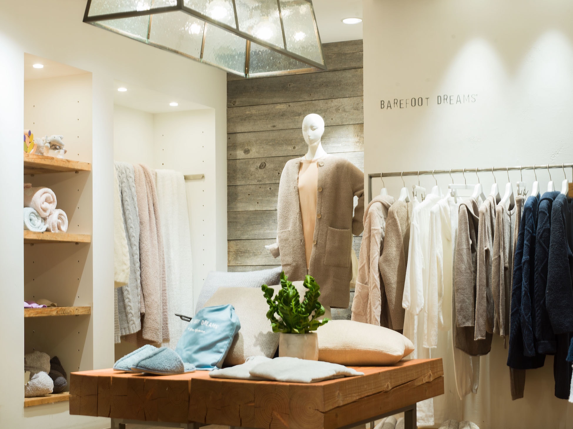 BAREFOOT DREAMS Pop Up Event News｜Ron Herman