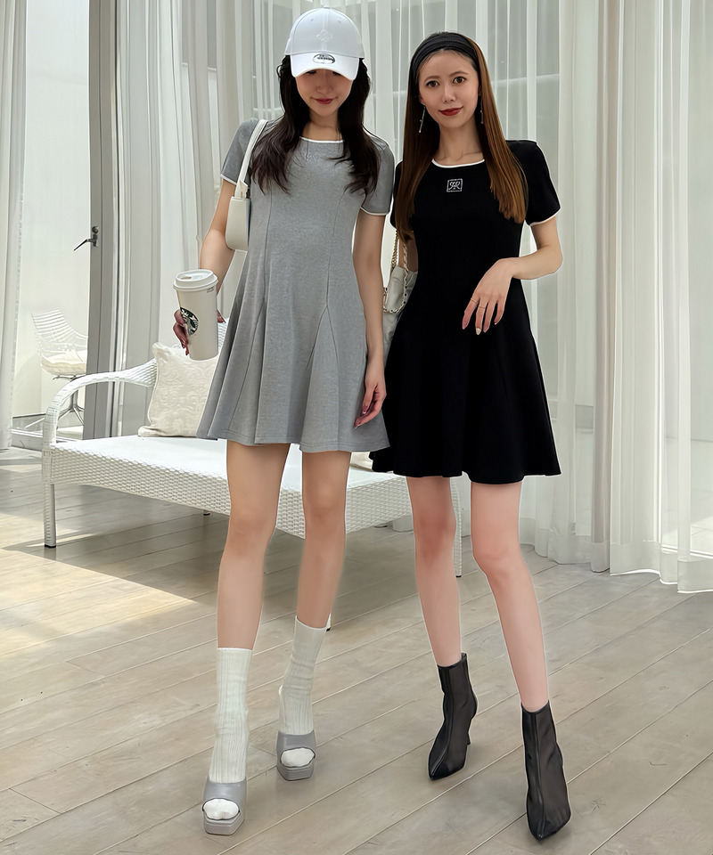 ラインストーンロゴカットミニフレアワンピース｜ROYAL PARTY ロイヤル