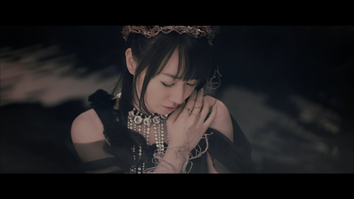 水樹奈々、新シングルより表題曲MV 2本公開。「7」の日で公式サイトも