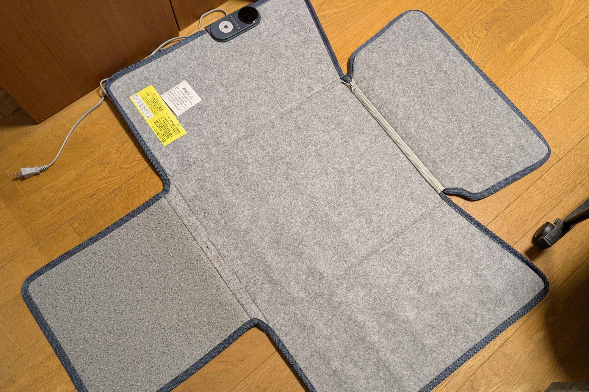 パネルヒーター＞一人用こたつ！？ブラックフライデーセールで購入した