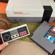 国内ではほとんど情報が無い海外版ファミコン「NES」の不思議な世界