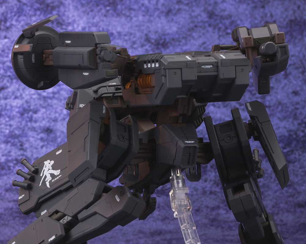 Metal Gear Solid 1/100 Scale Plastic Model Kit: Metal Gear REX