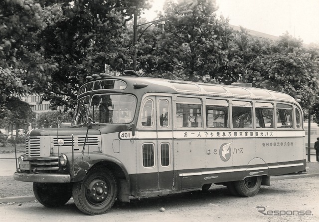 レトロ制服ガイドが案内するはとバス---77周年記念♪「TOKYO