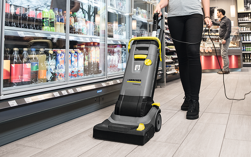 BR 30/4 C 床洗浄機（手押し式） | ケルヒャー