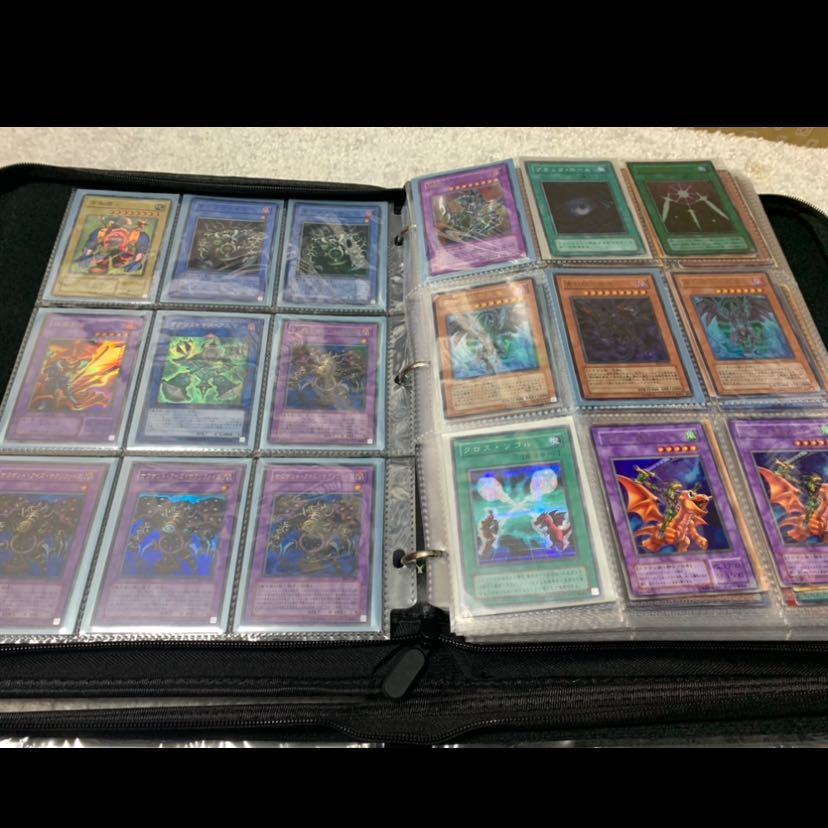 超絶引退品 遊戯王全1200枚収納コレクションファイル（すべて