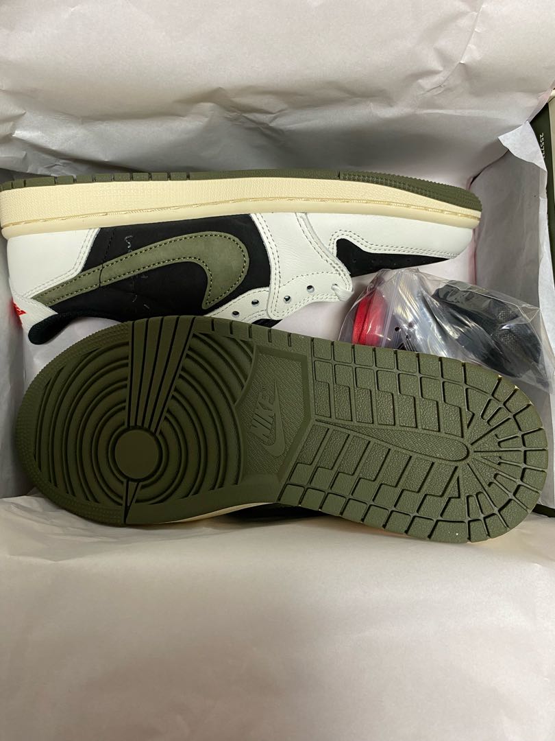 トラヴィス・スコット × ナイキ Ps エアジョーダン1 ロー OG