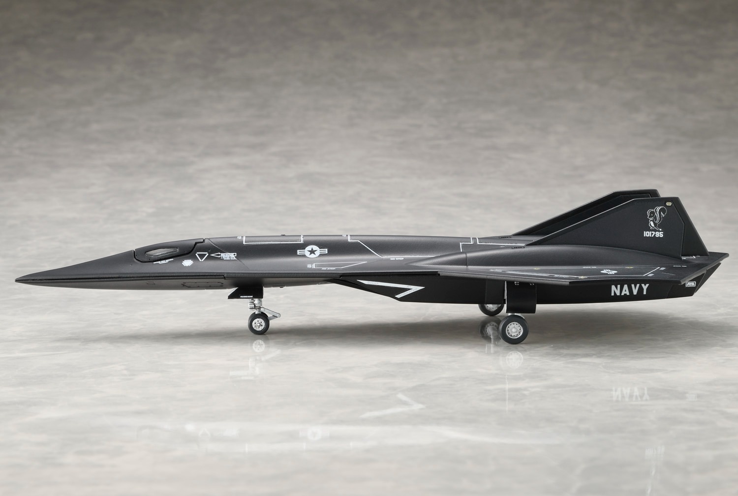 ベルファイン トップガン マーヴェリック 1/100 ダークスター｜ホビー