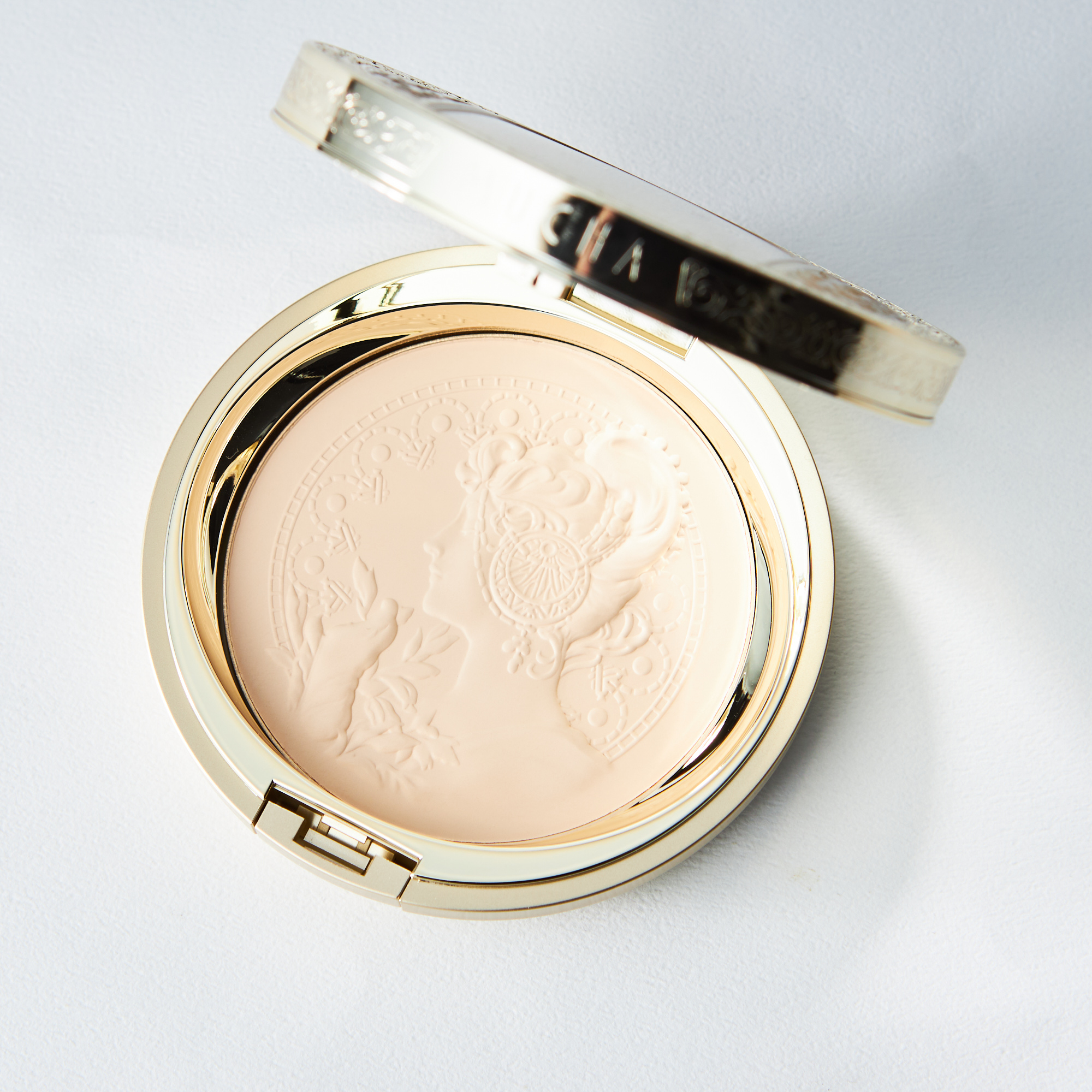 数量限定/ショッパー付】ミラノコレクション フェースアップパウダー