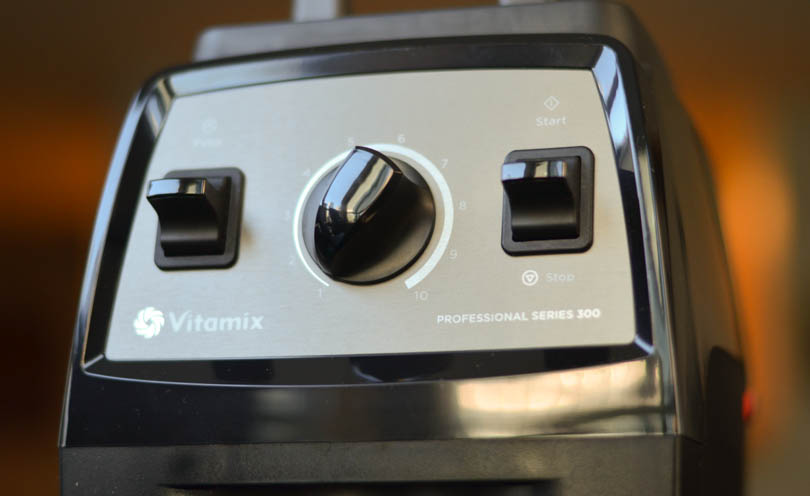 Vitamix Professional Series 300 Review | NOYOKE Reviews
