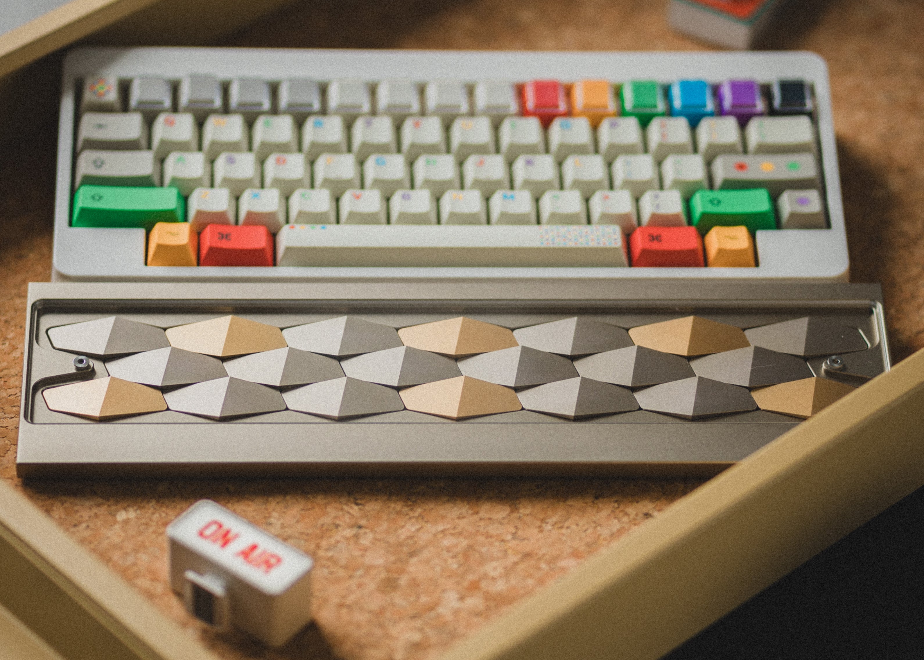 LeleLab X Lynn Studio Dragon Scale 65%リストレスト – DIGIART