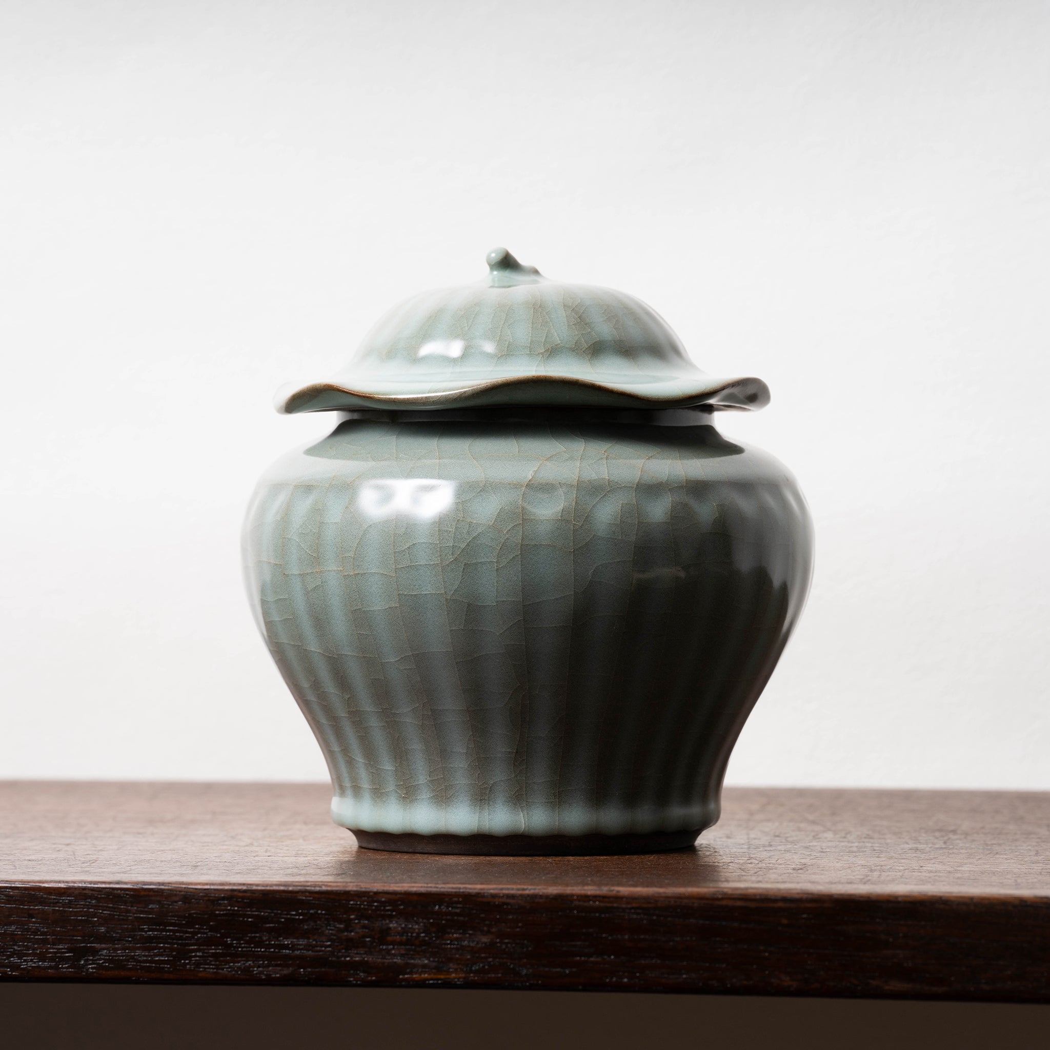 00253-02.jpg?v=1758181072&