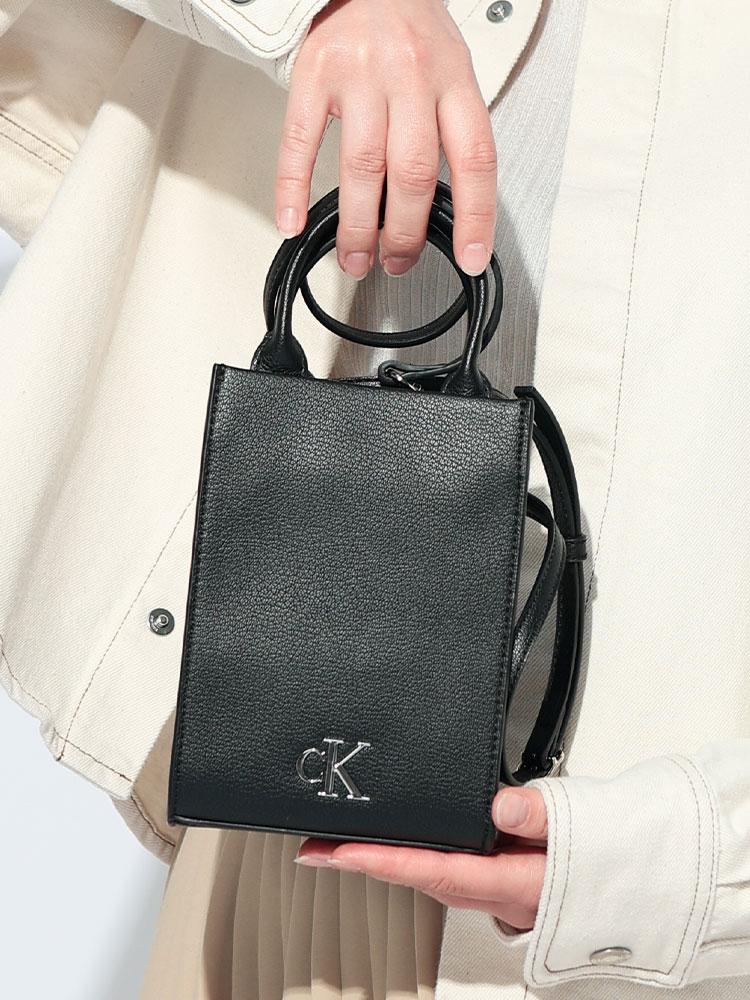Calvin Klein (カルバンクライン) ワンポイント ショルダーバッグ