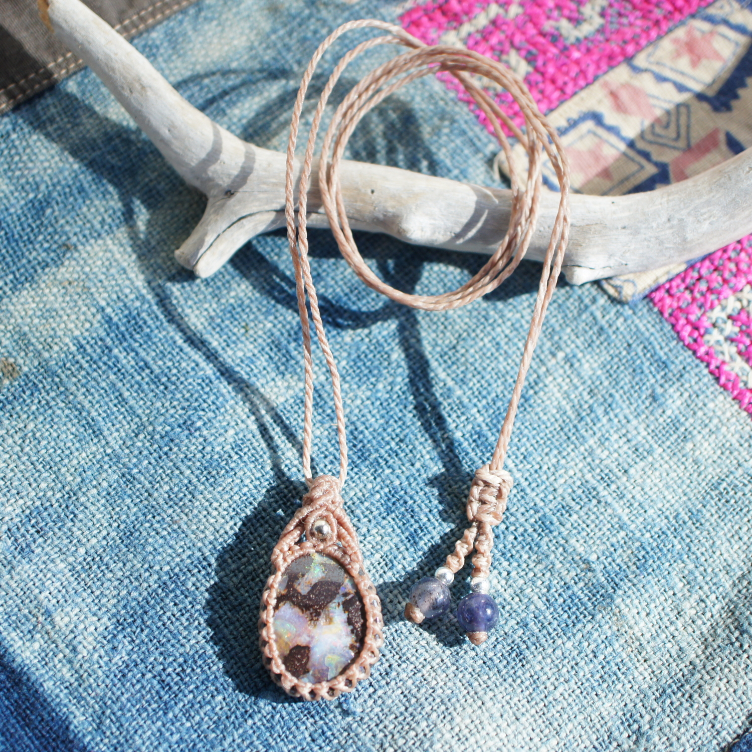 SaligRamaオリジナル☆マクラメ編みボルダーオパールペンダントB