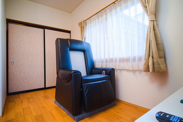 音響免疫チェアについて｜量子デバイスヒーリングサロン「響」｜富山県