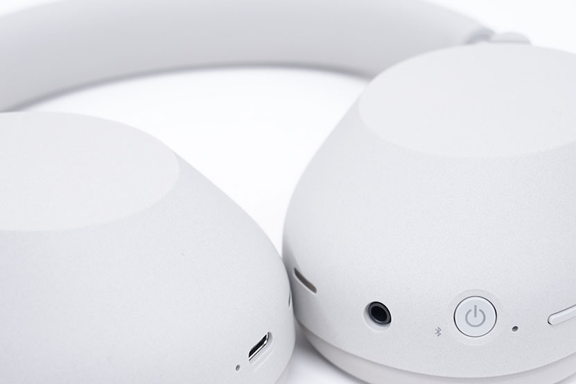 WH-1000XM6 実機でカラー紹介 ブラック・プラチナシルバー