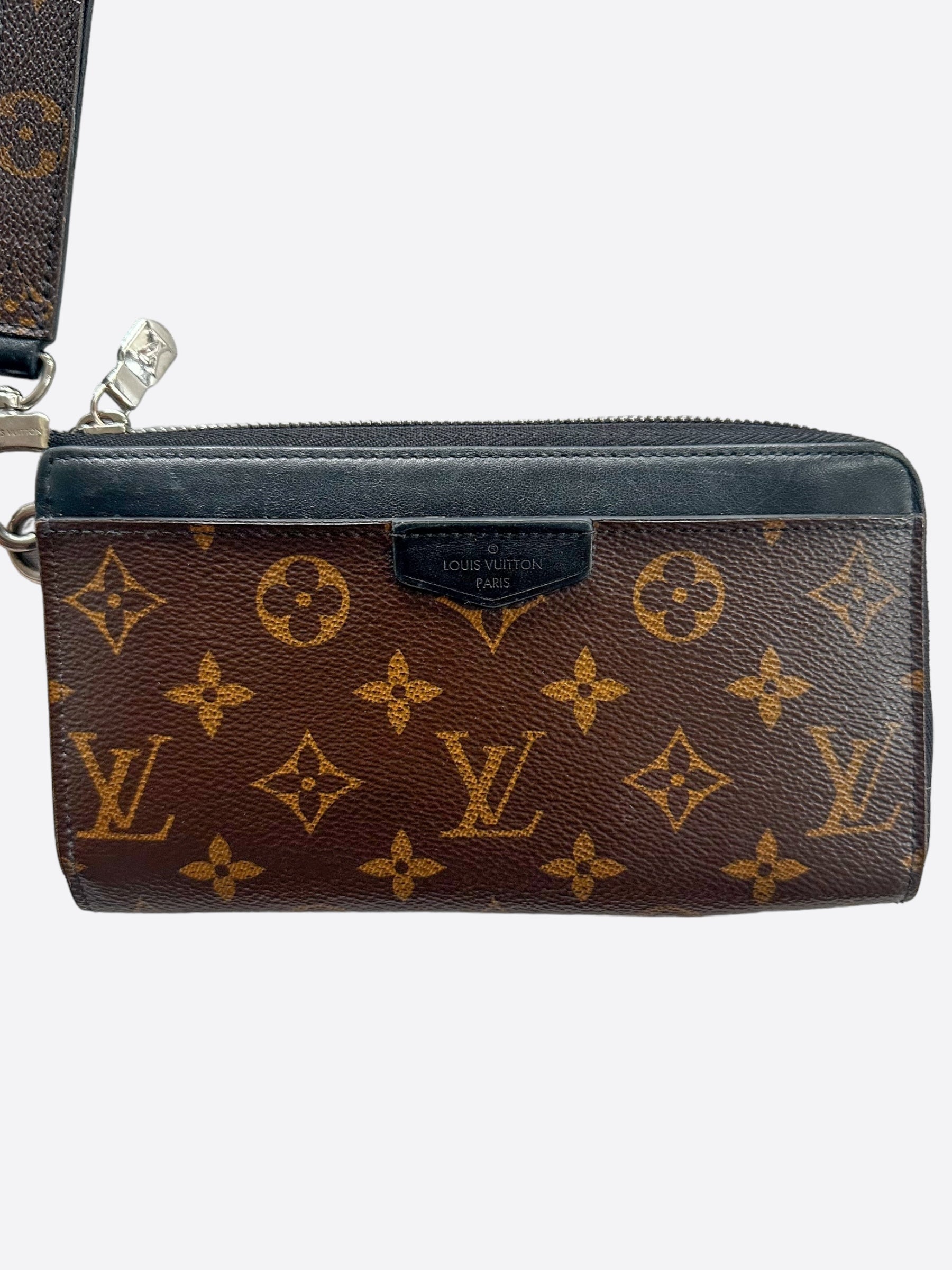 Louis Vuitton Brown Monogram Zippy Dragonne Wallet – Savonches