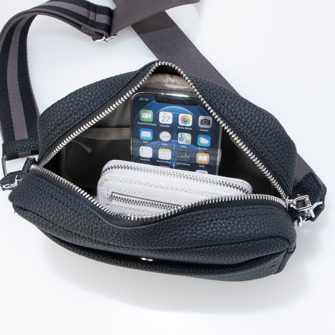 アンドカワイイ And Kawaii ショルダーバッグ キルティングレザー ミニ