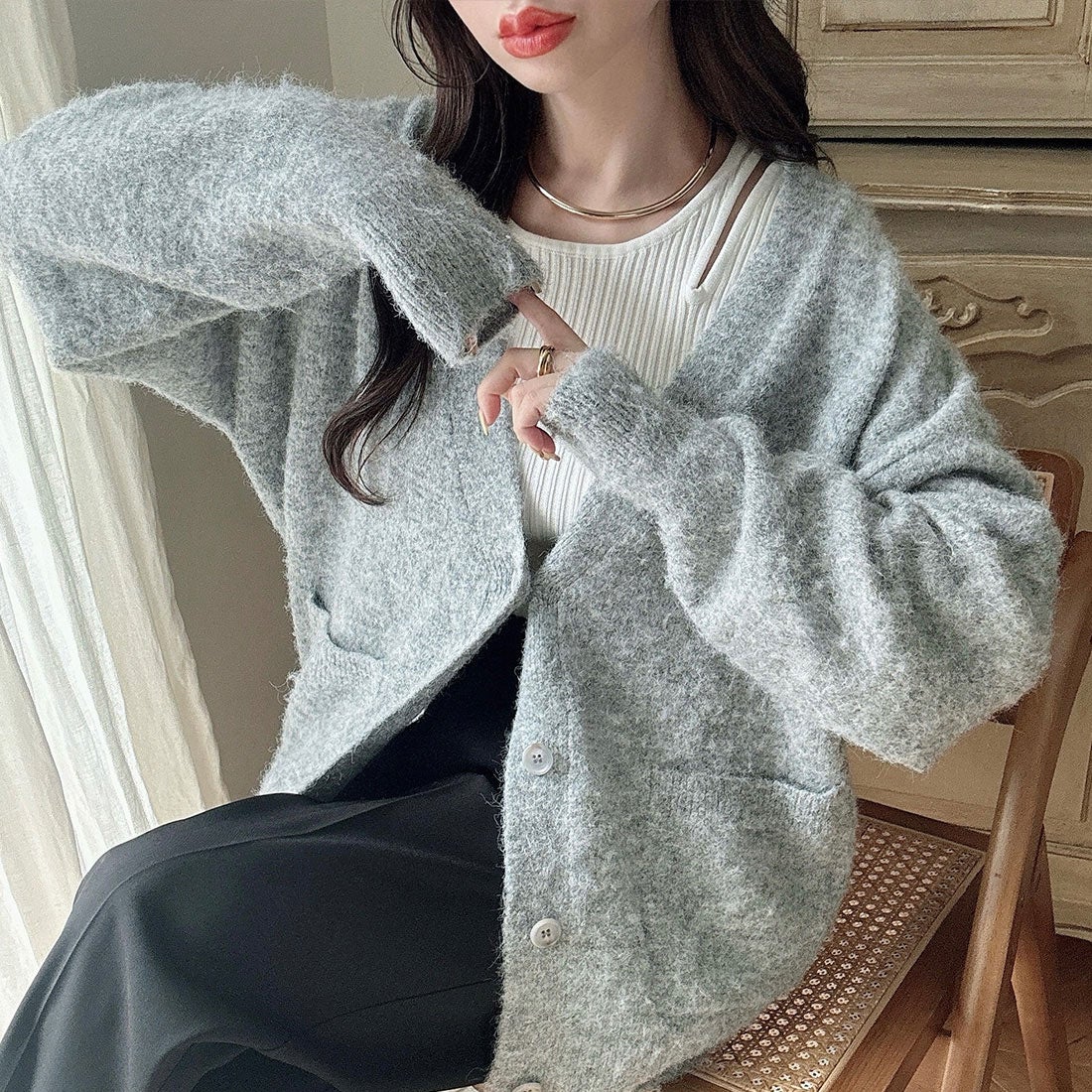 メイル Meiru Meiru Vネックシャギーニットカーディガン【軽量