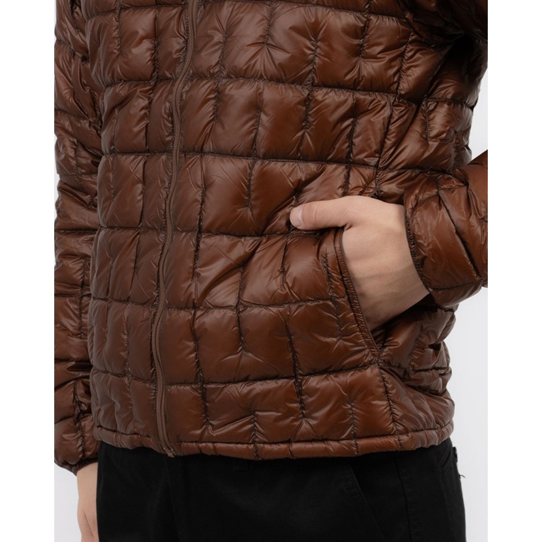 モンベル mont-bell モンベル ダウンジャケット （ブラウン