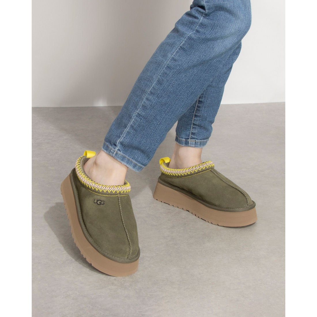 アグ UGG タズ サボ （ブラック） -waja bazar - 海外ファッション