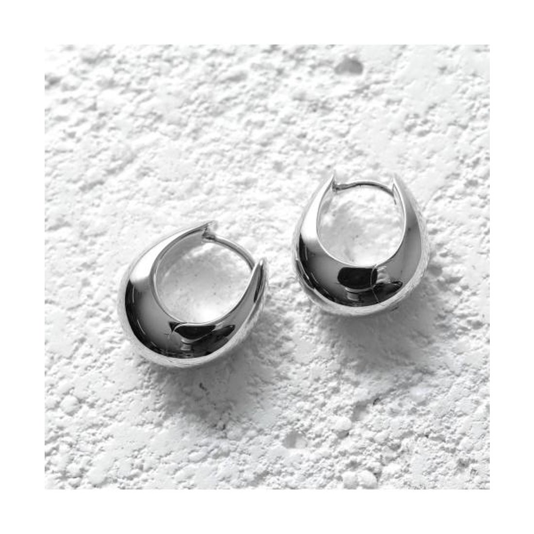 トムウッド TOM WOOD TOMWOOD フープ ピアス Ice Hoop Small